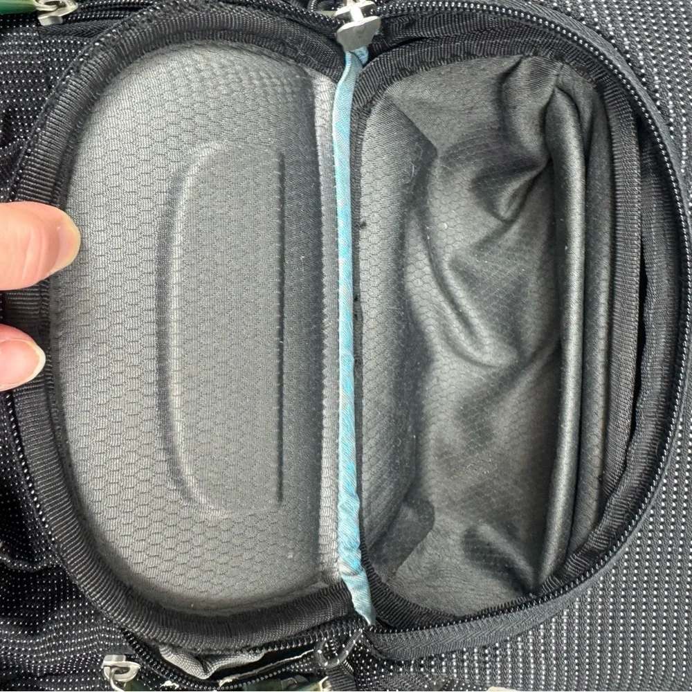 Thule Crossover Black Backpack Travel Laptop School Bag Multi Pocket Gorpcore